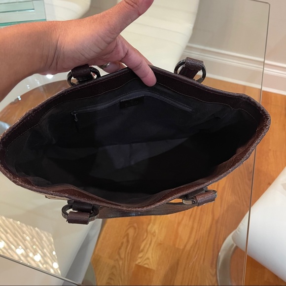 Gucci bag 💯% authentic!! - Picture 11 of 16